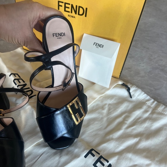 Fendi women’s pump Zucca - Picture 3 of 7